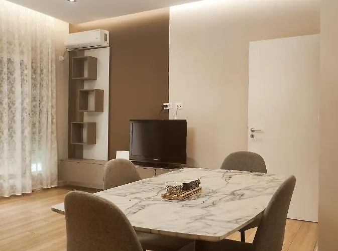 Alina's Διαμέρισμα Τίρανα