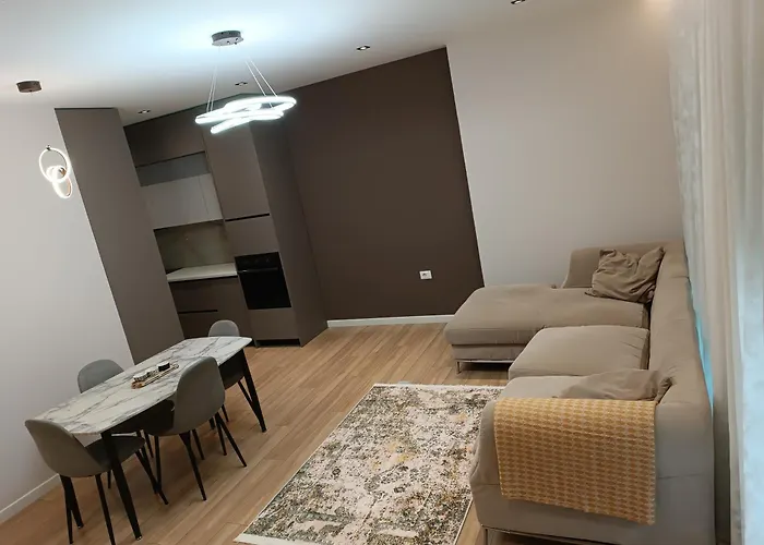 Alina's * Tirana
