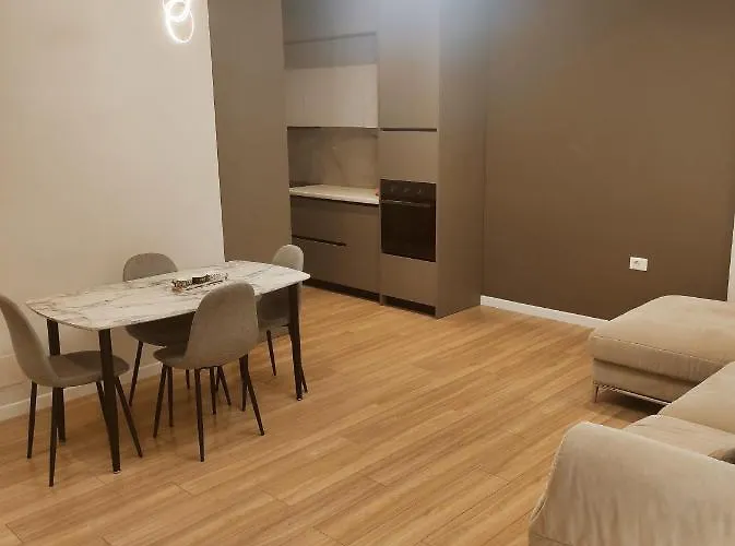 Alina's Lägenhet Tirana